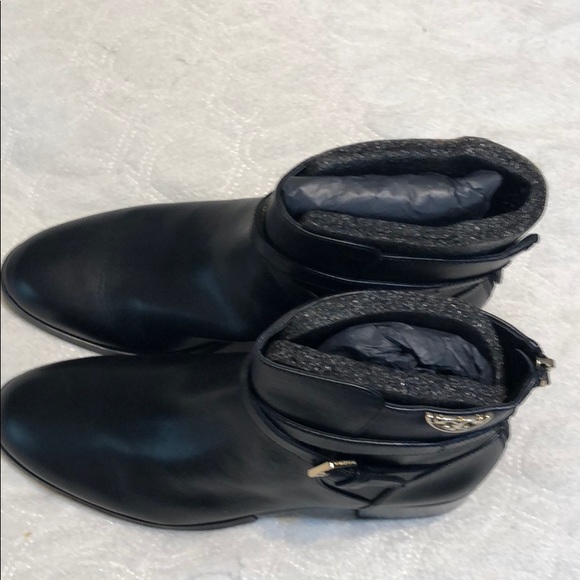 10.5 Tory Burch Boots Leather Sidney Boot - Picture 6 of 8